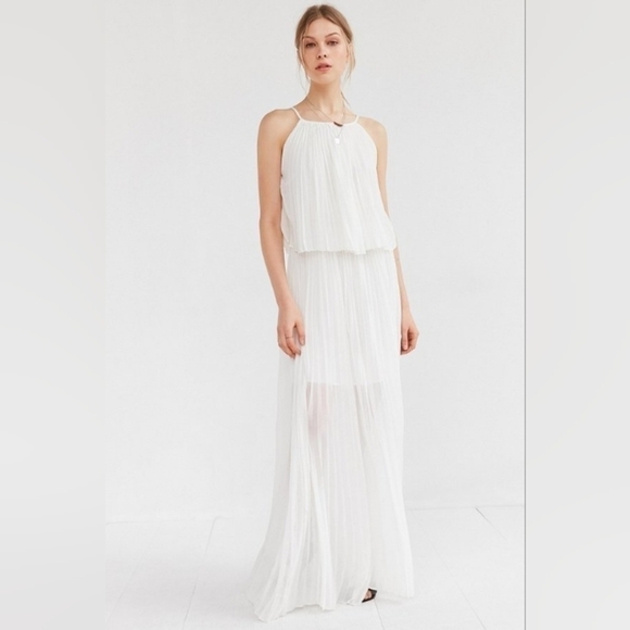 REVOLVE Dresses & Skirts - NWT Revolve Line Dot Amelie Pleated Overlay Maxi Dress